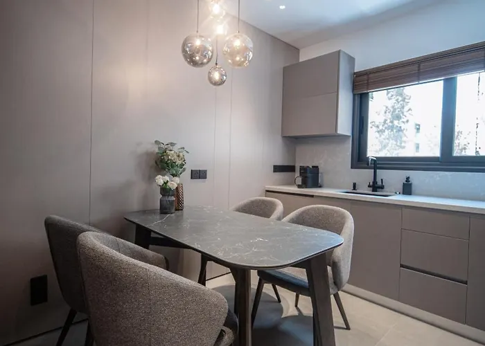 Dest Retreat & * Lemesos